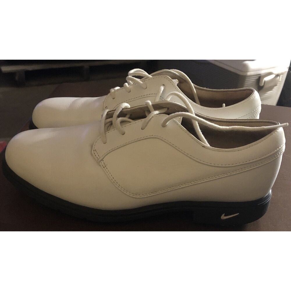 Nike Air Comfort Women's Verdana Last Golf Shoes, Size 7 White & Black